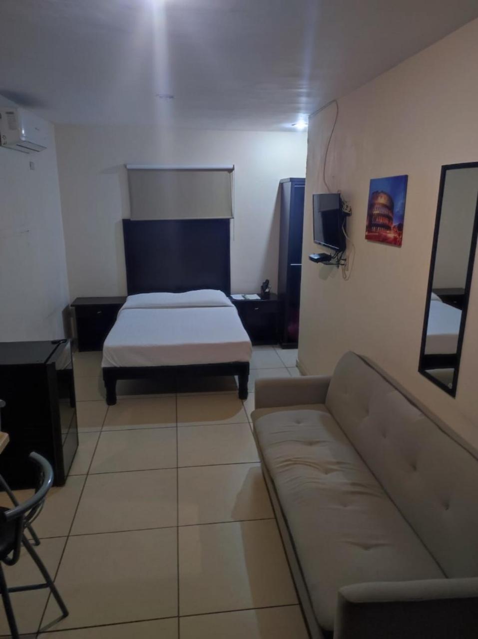 Hgen Rooms & Suites Los Mochis Zewnętrze zdjęcie